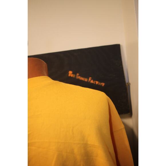 Champion Eco Fleece Marquette University Sweatshirt XXL Yellow  Vintage sweater - Picture 4 of 10